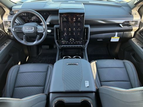 New 2026 GMC Yukon XL AT4 w/ AT4 Premium Package image 9