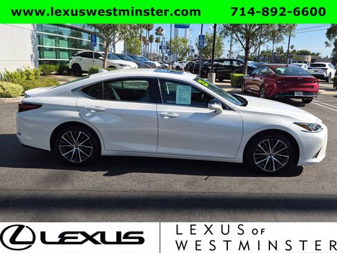 Used 2025 Lexus ES 350 w/ Premium Package FWD image 4