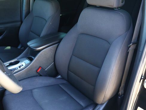 Used 2024 Chevrolet Malibu LT FWD image 11