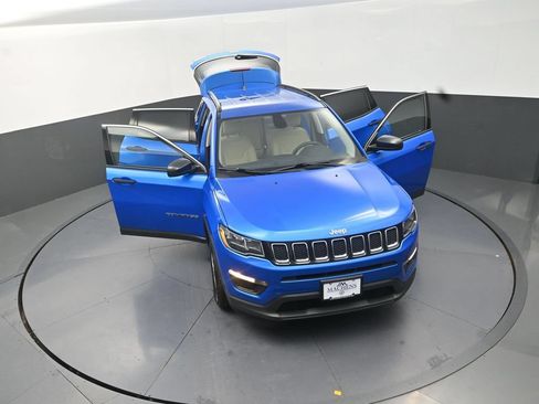 Used 2019 Jeep Compass Sport AWD/4WD image 32