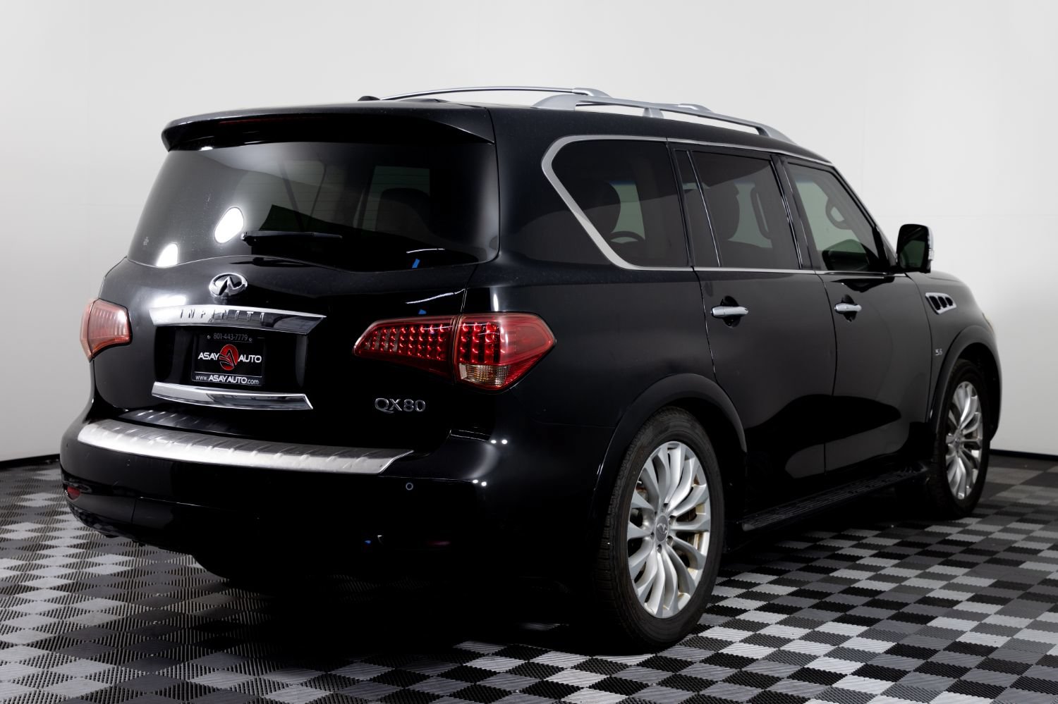 Used 2016 INFINITI QX80 4WD w/ Deluxe Technology Package image 7