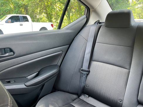 Used 2025 Nissan Altima 2.5 SV FWD image 34
