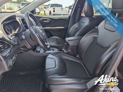 Used 2020 Jeep Cherokee Trailhawk w/ Comfort/Convenience Group AWD/4WD image 20