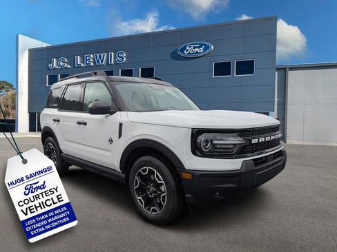 New 2026 Ford Bronco Sport Outer Banks AWD/4WD image 1