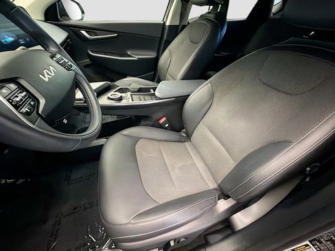 Used 2024 Kia EV6 Light image 11