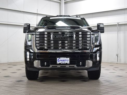 Used 2025 GMC Sierra 2500 Denali w/ Denali Reserve Package AWD/4WD image 2
