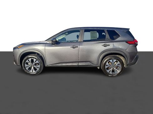 Used 2023 Nissan Rogue SV image 7