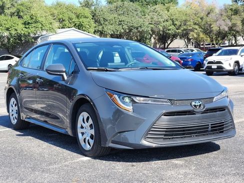Used 2026 Toyota Corolla LE FWD image 2
