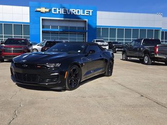 Used 2023 Chevrolet Camaro SS video 2