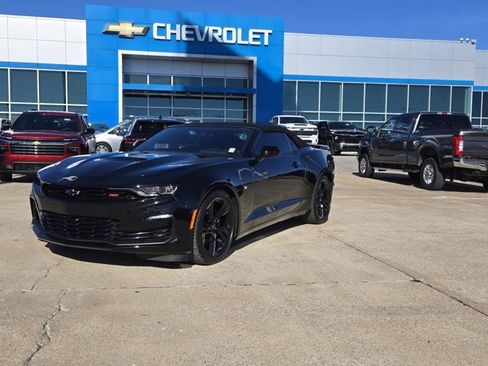 Used 2023 Chevrolet Camaro SS image 2
