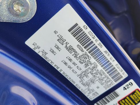 Used 2025 Toyota Tacoma SR5 image 30