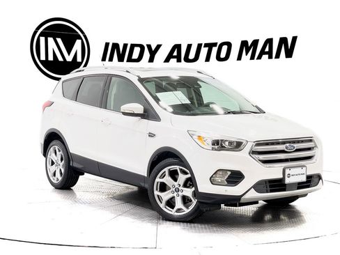 Used 2019 Ford Escape Titanium image 2