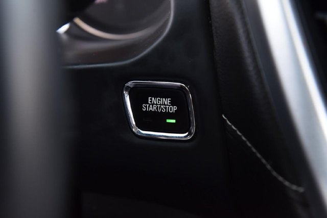 Used 2023 GMC Acadia SLT FWD image 21