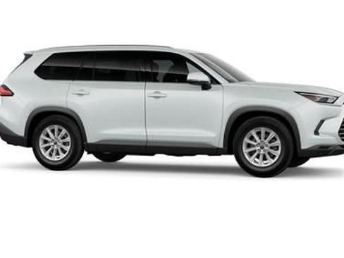 New 2026 Toyota Grand Highlander XLE image 13