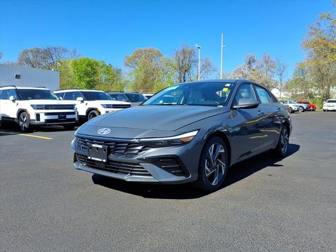 New 2026 Hyundai Elantra Limited FWD image 1