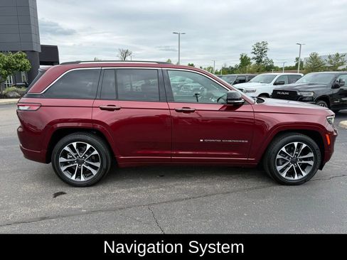 Certified 2023 Jeep Grand Cherokee Overland w/ Advanced Protech Group III AWD/4WD image 3
