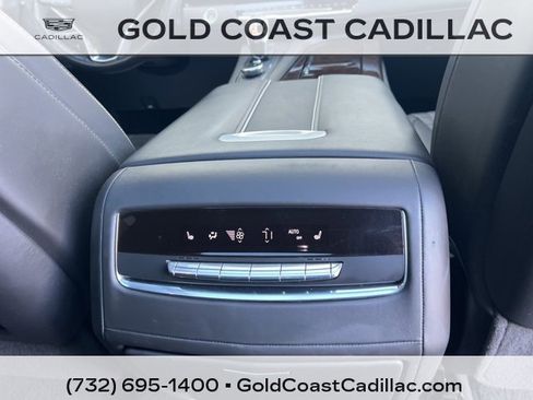 Used 2023 Cadillac Escalade Sport Platinum image 11