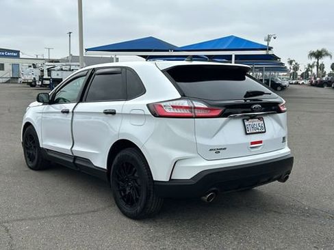 Certified 2020 Ford Edge SE image 5