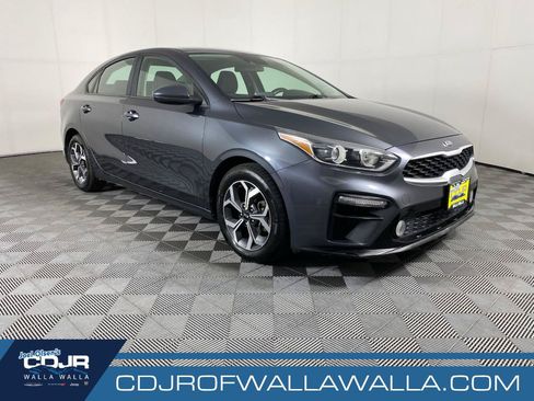 Used 2019 Kia Forte LXS FWD image 1