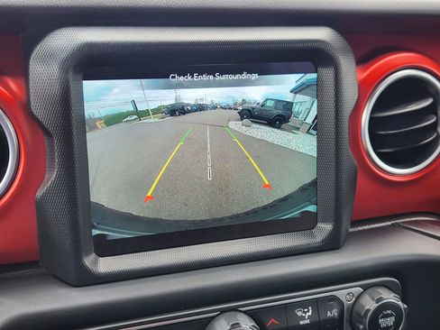 Used 2021 Jeep Wrangler Unlimited Rubicon image 37