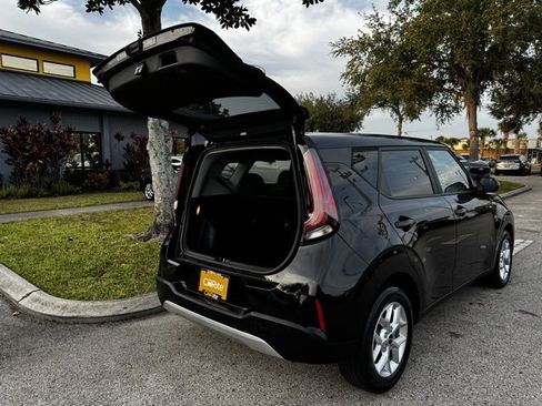 Used 2024 Kia Soul LX w/ Option Group 015 image 19