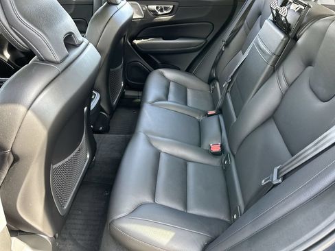 Used 2020 Volvo XC60 T6 Inscription w/ Protection Package Premier AWD/4WD image 26