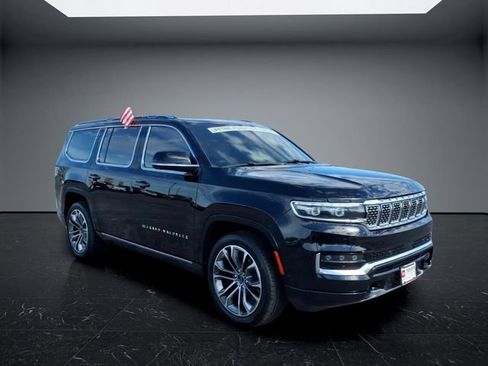 Used 2022 Jeep Grand Wagoneer Series III w/ Rear Seat Video Group 1 AWD/4WD image 5