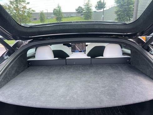 Used 2024 Tesla Model S AWD/4WD image 32