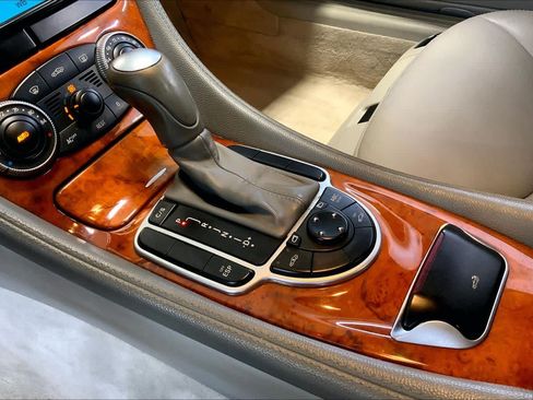 Used 2004 Mercedes-Benz SL 500 image 16