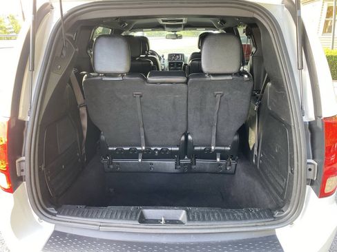 Used 2017 Dodge Grand Caravan GT FWD image 16