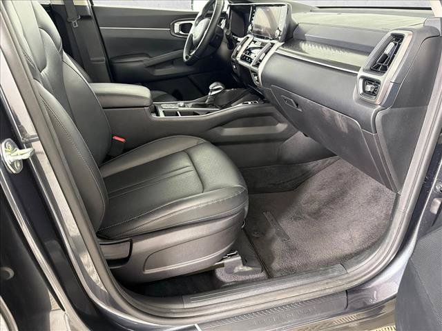 Used 2022 Kia Sorento S w/ Panoramic Sunroof Package FWD image 15