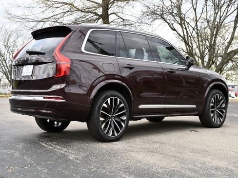 New 2025 Volvo XC90 T8 Plus w/ Protection Package Premier image 7