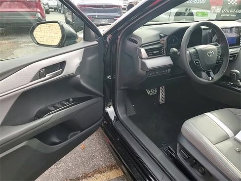 Used 2026 Toyota Camry SE image 10