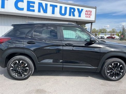Used 2021 Chevrolet TrailBlazer LT AWD/4WD image 17
