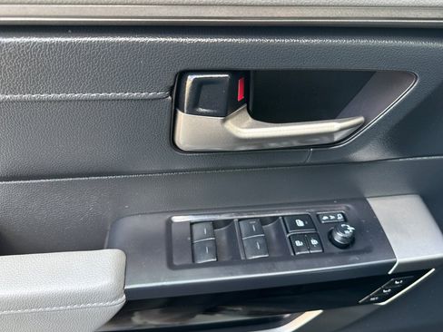 Used 2025 Toyota Tundra Limited image 11