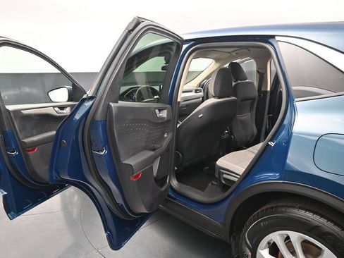 Used 2020 Ford Escape SE FWD image 17
