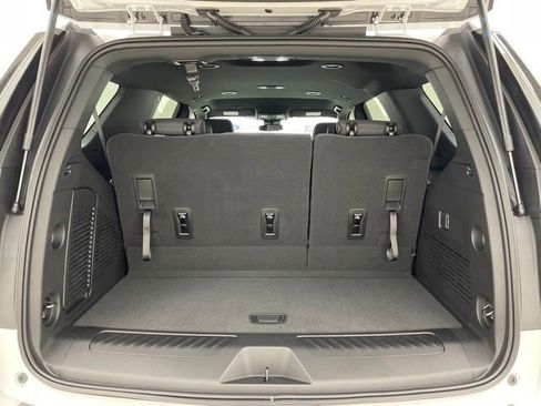 New 2026 Chevrolet Tahoe LS w/ LS Custom Edition AWD/4WD image 12