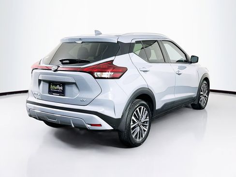 Used 2024 Nissan Kicks SV image 9
