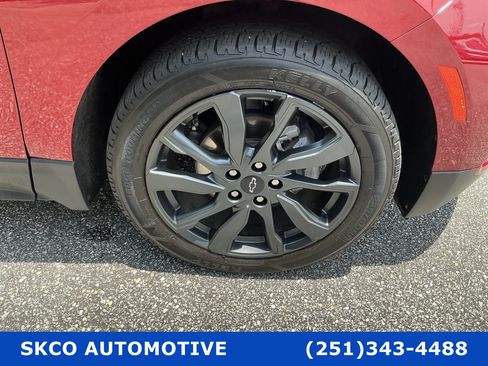 Used 2022 Chevrolet Equinox RS w/ RS Leather Package FWD image 9