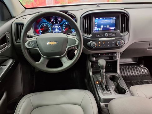 Used 2022 Chevrolet Colorado W/T w/ WT Convenience Package RWD image 14
