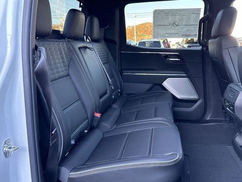 New 2025 GMC Sierra EV Denali image 27