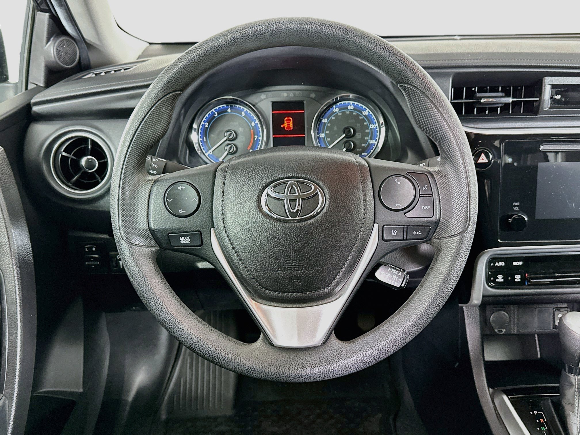 Used 2019 Toyota Corolla LE FWD image 17
