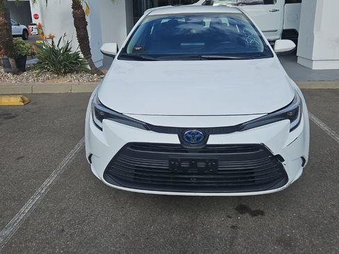 Used 2023 Toyota Corolla LE w/ Carpet Mat Package (TMS) FWD image 2