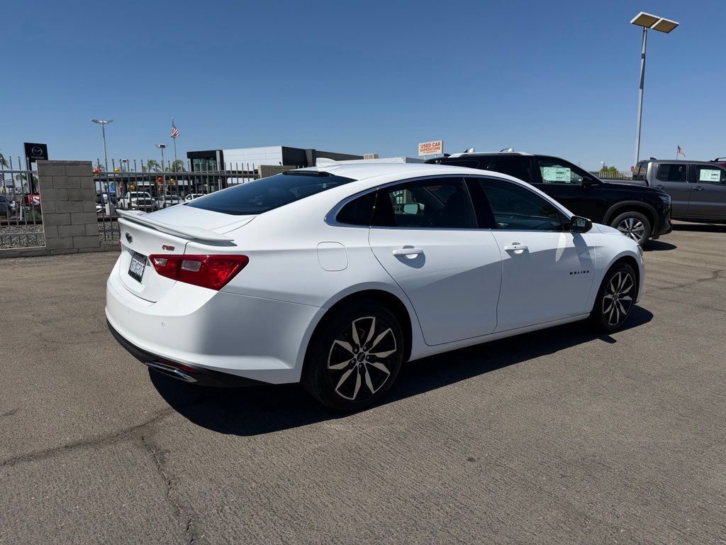 Used 2025 Chevrolet Malibu RS FWD image 6