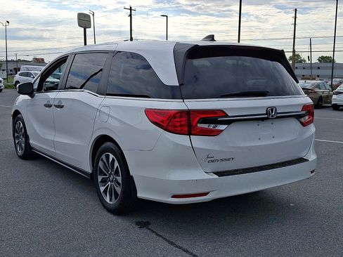 Certified 2024 Honda Odyssey EX-L image 4