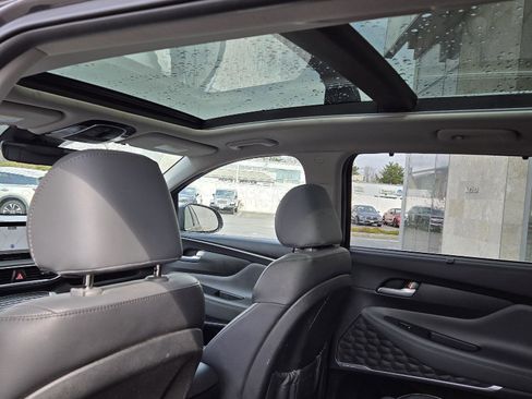 Used 2022 Hyundai Santa Fe SEL w/ Convenience + Premium Package image 12