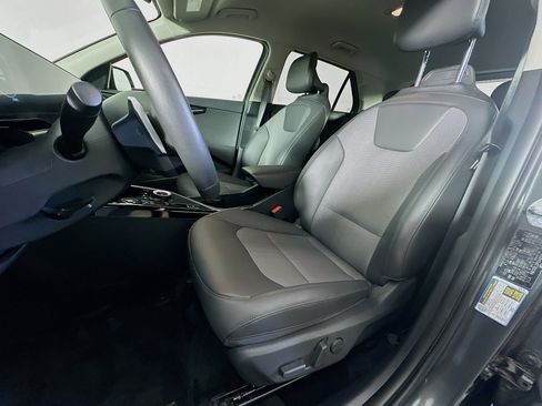 Used 2023 Kia Niro Wind FWD image 13