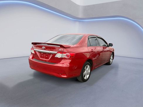 Used 2011 Toyota Corolla LE image 4