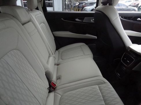 Used 2023 Lincoln Nautilus Black Label w/ Class II Trailer Tow Package image 10