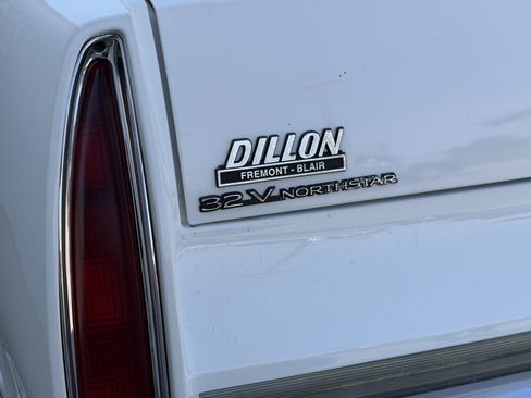 Used 1996 Cadillac Fleetwood Brougham RWD image 5